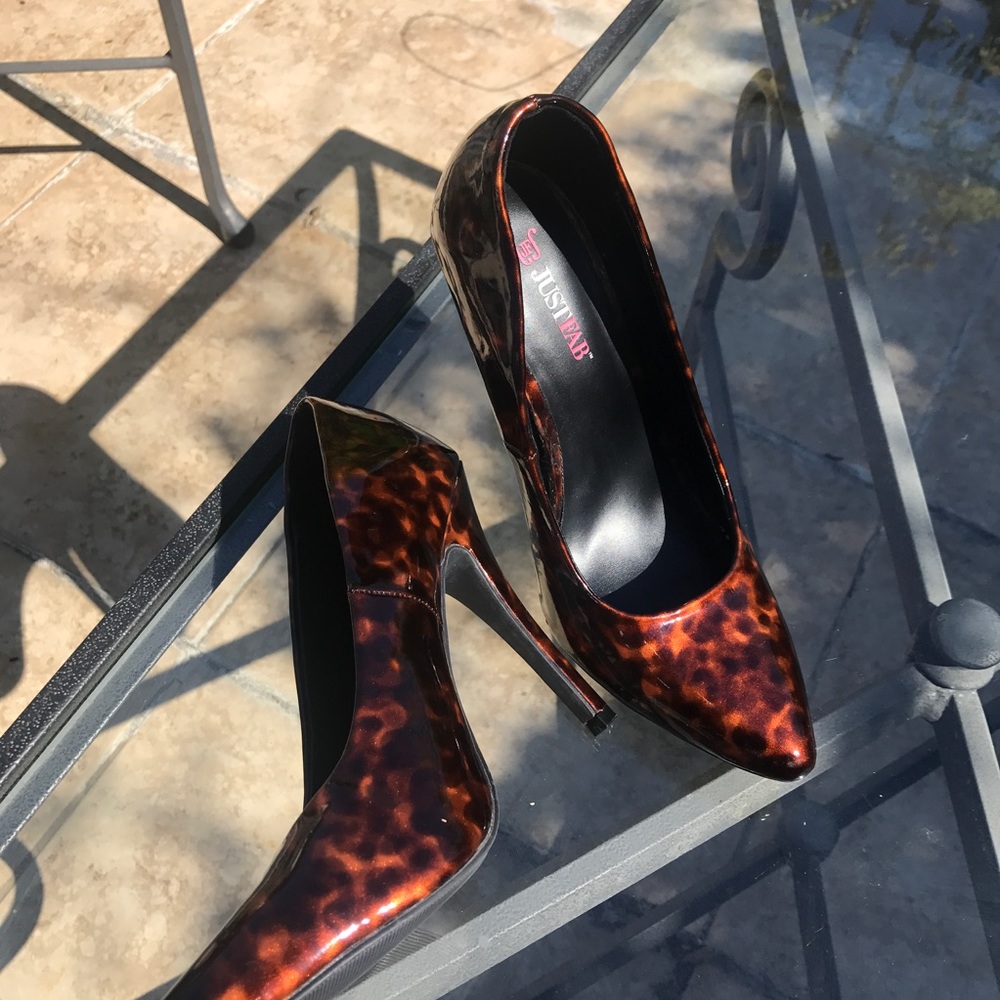 JUST FAB Patent Leopard Heels NWOT! - Picture 5 of 8